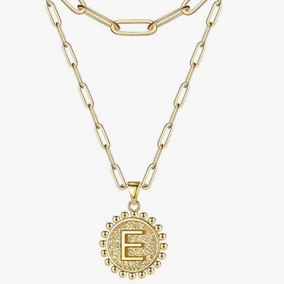 A-Z initial necklaces (GOLD) - Picture 6 of 10